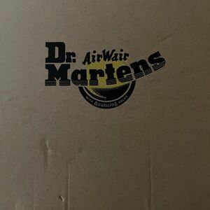 Dr. Martens Sz 8 Nee in box never worn.